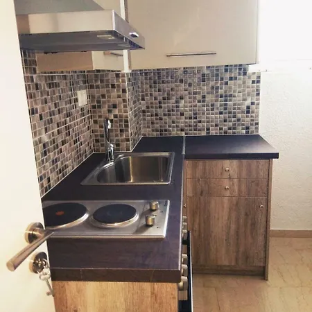 Aqua Apartment Kato Almiri